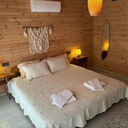 Semesterbostad Wooden Stage Homes *