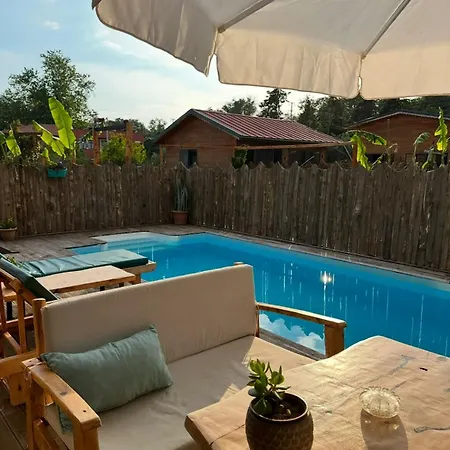 Wooden Stage Homes * فتحية