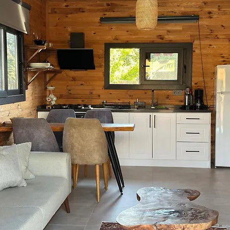 Wooden Stage Homes بيت للعطل