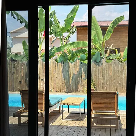 بيت للعطل Wooden Stage Homes *