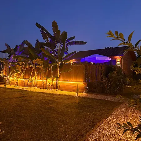 بيت للعطل Wooden Stage Homes فتحية