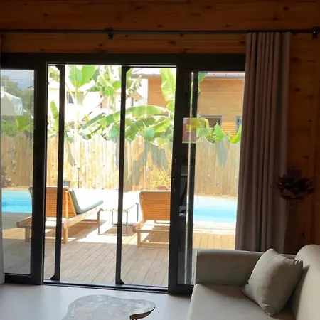 Wooden Stage Homes * فتحية