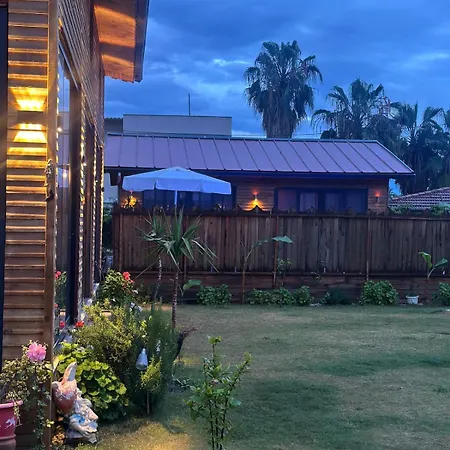 Wooden Stage Homes * 费特希耶